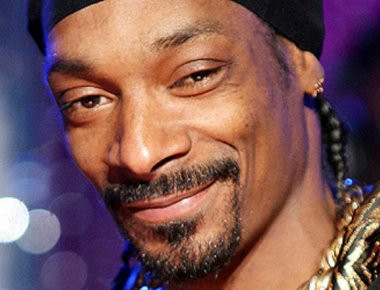 Σφοδρές επικρίσεις στον Snoop Dogg λόγω του νέου βίντεο κλιπ του (βίντεο)